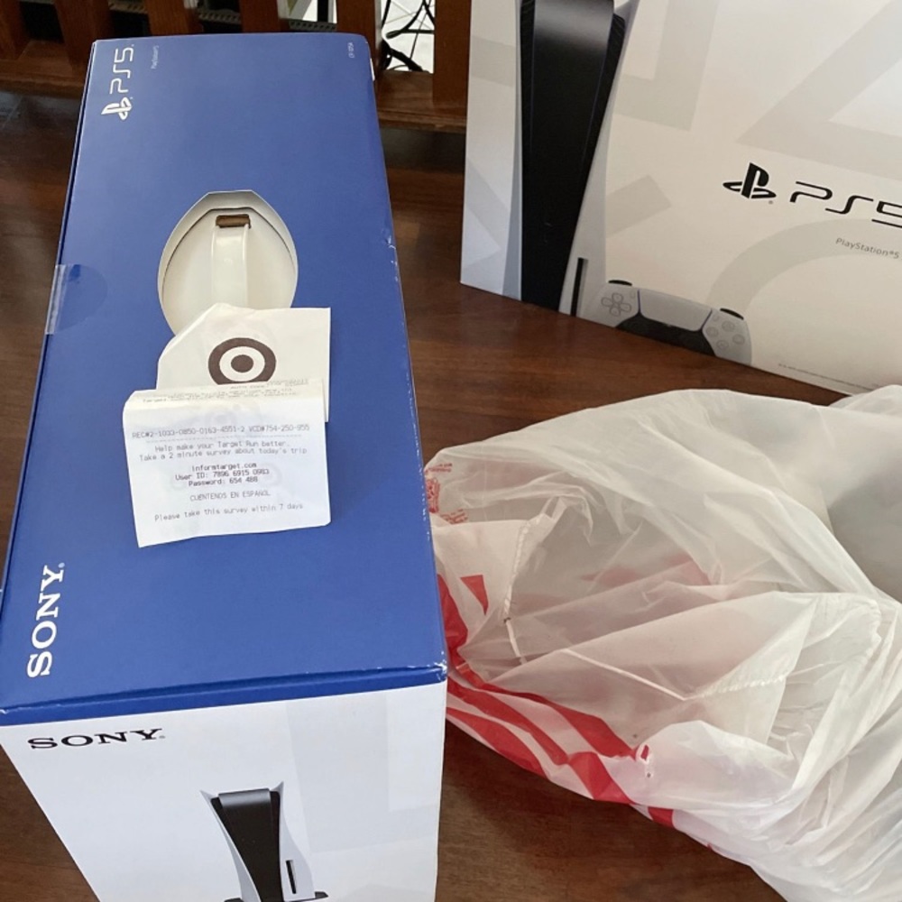 Ps5 - Picture 5 of 6